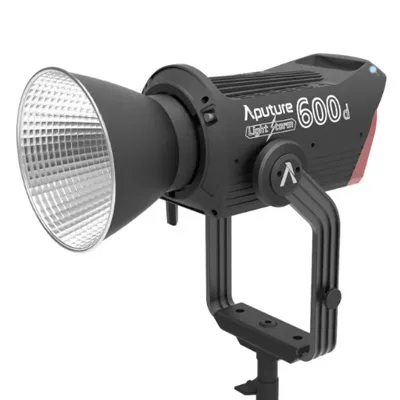 Aputure 600c LED light kit